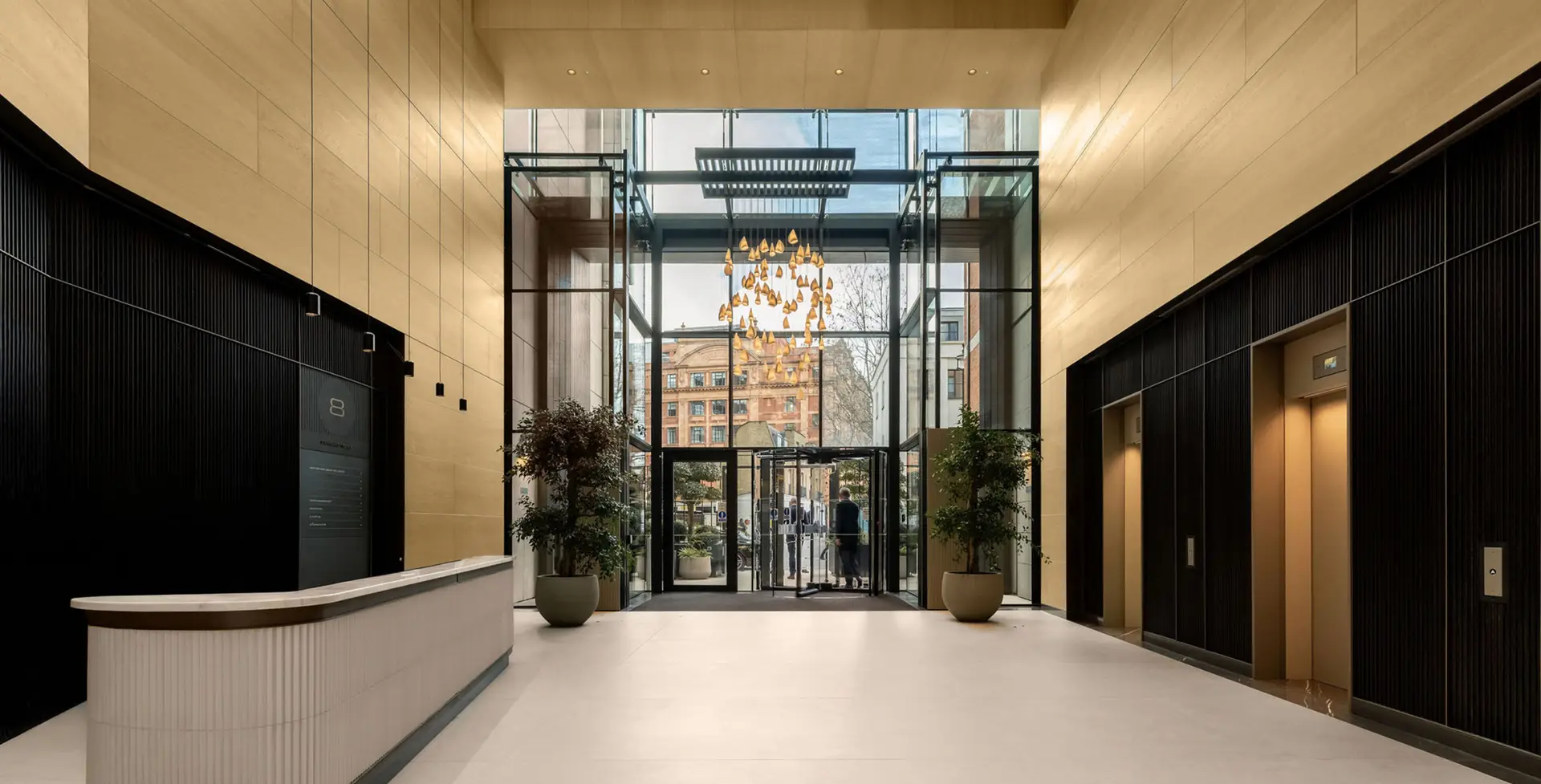 8 Lancelot Place
